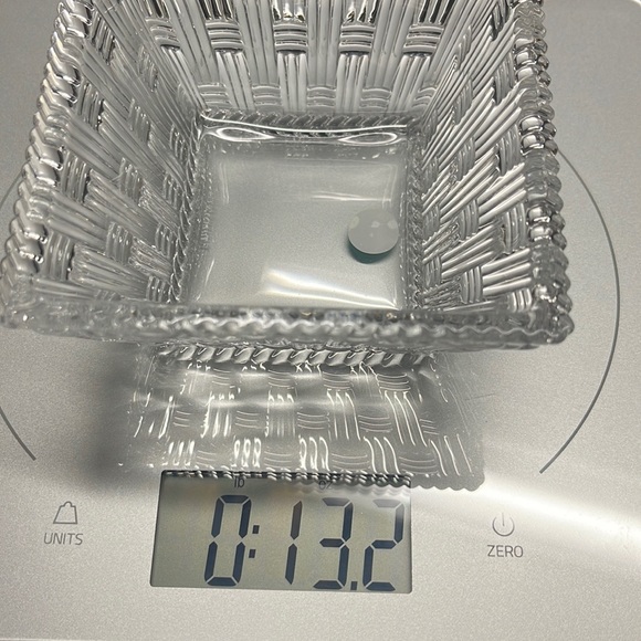 TIFFANY & CO. Basket Weave Crystal small candy/trinket dish, made in Germany - Picture 6 of 8